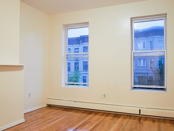 5th image of 604 Sterling Pl #A2