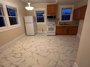 714 N Main St APT 4, Salisbury, NC 28144