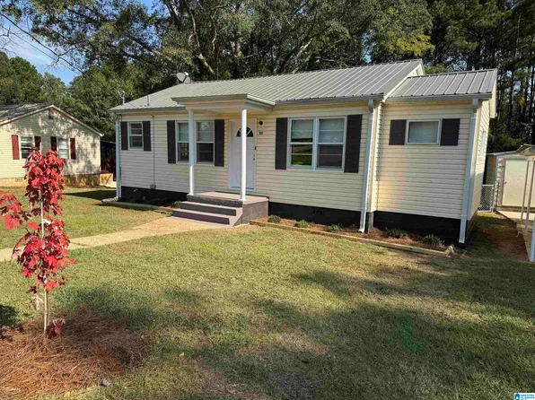 83 Lakeside Dr, Childersburg, AL 35044