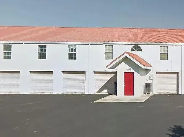 505 E Brookelynn Ct, Pekin, IN