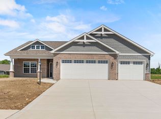 2017 Approach Dr, Auburn, IN 46706