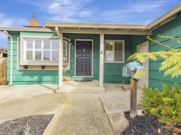 835 Montezuma Dr, Pacifica, CA 94044