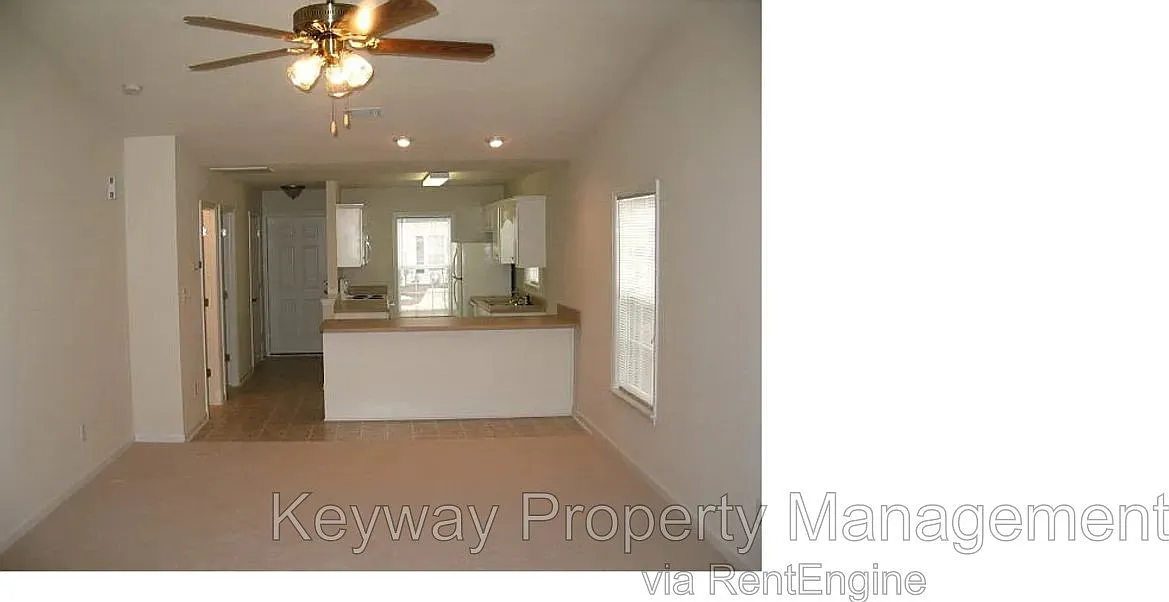2 bed, 2.0 bath, 1092 sqft, $1,385 — Photo 4