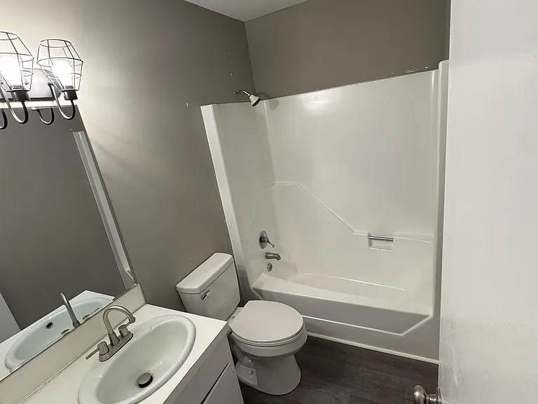 121 Aqua Ct — Photo 7