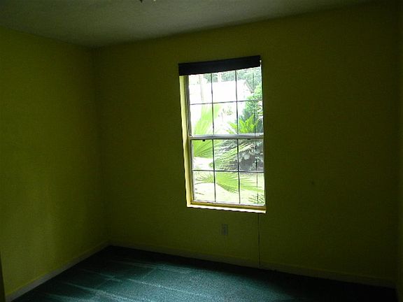 5th image of 918 Kendall Dr
