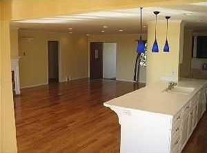 4th image of 2166 Foster Ave