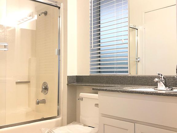 3rd image of 1345 S Westgate Ave APT 101