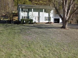 3921 Fieldview Ct, Clemmons, NC 27012