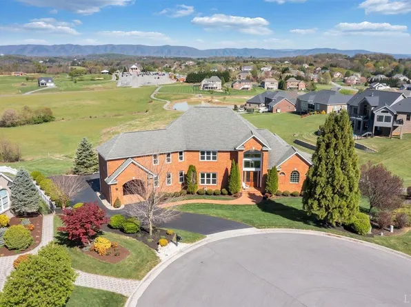 88 Cresthaven Ln, Daleville, VA 24083