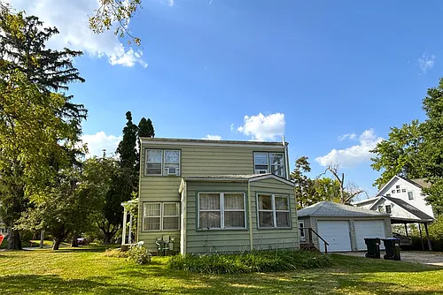 1840 B St Photo 1