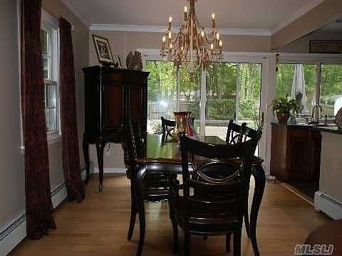 4th image of 12 Villet Dr