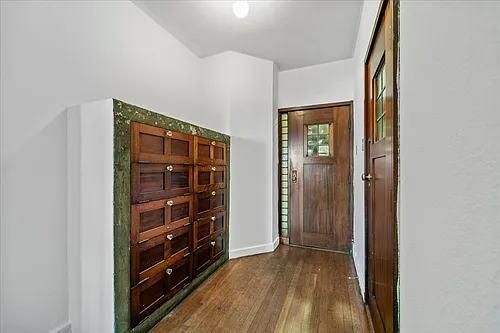 340 S Highland Ave Photo 1