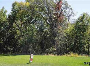 19633 Ridgeway Rd, Plattsmouth, NE 68048