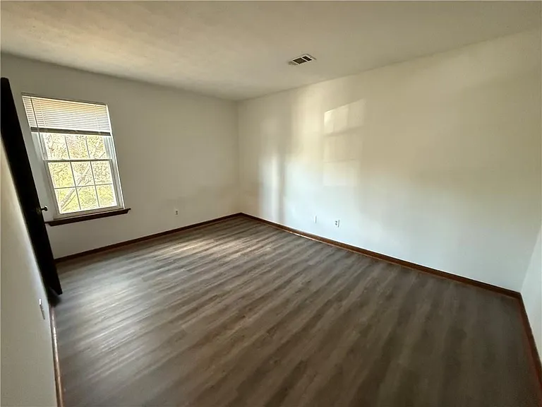 3815 Samia Ct — Photo 27