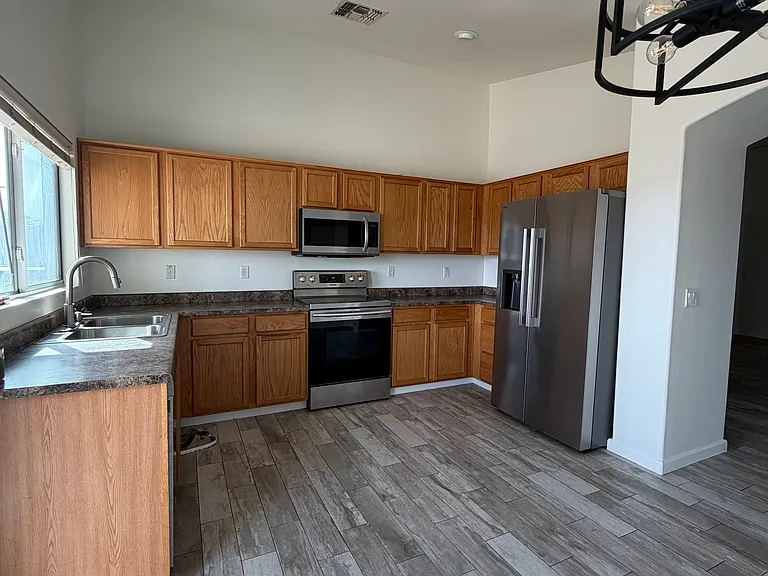 23035 W Mohave St — Photo 4