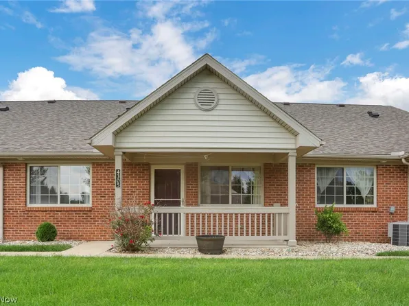 4305 Strattford Cir E, Zanesville, OH 43701