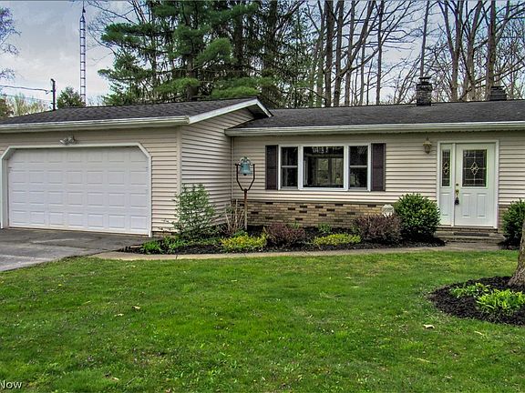 2nd image of 379 Jefferson Point
