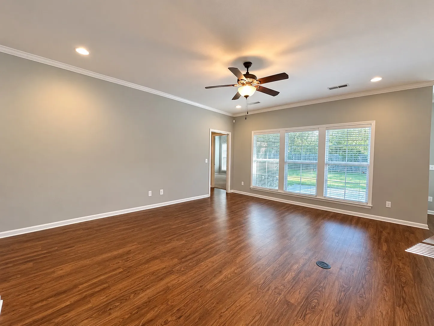 3 bed, 1654 sqft, $2,050 — Photo 3