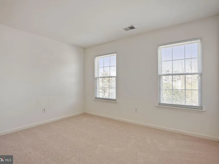 4002 Rosemeade Dr — Photo 12