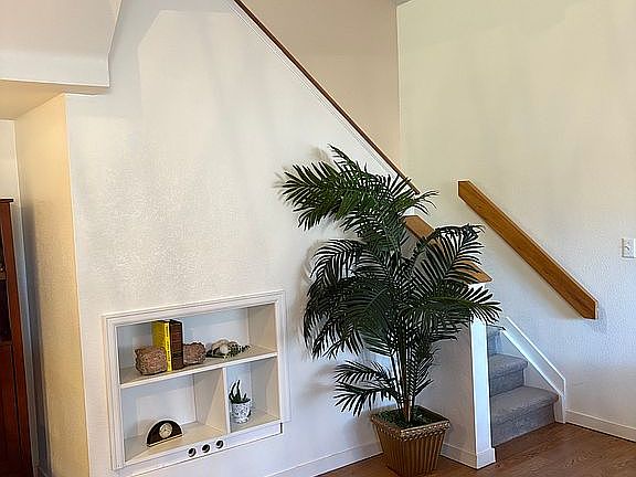 5th image of 1225 W Prospect Rd W #99