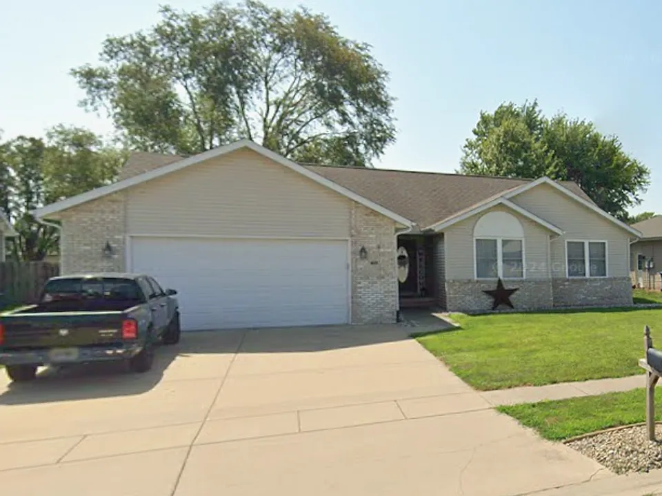 413 Dalhlia Dr