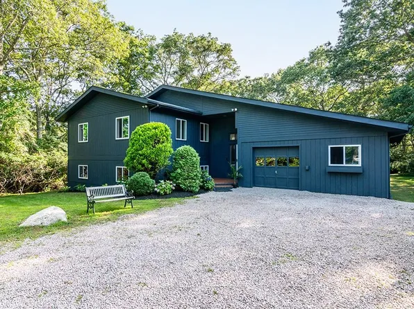 50 Indian Trl, Charlestown, RI 02813