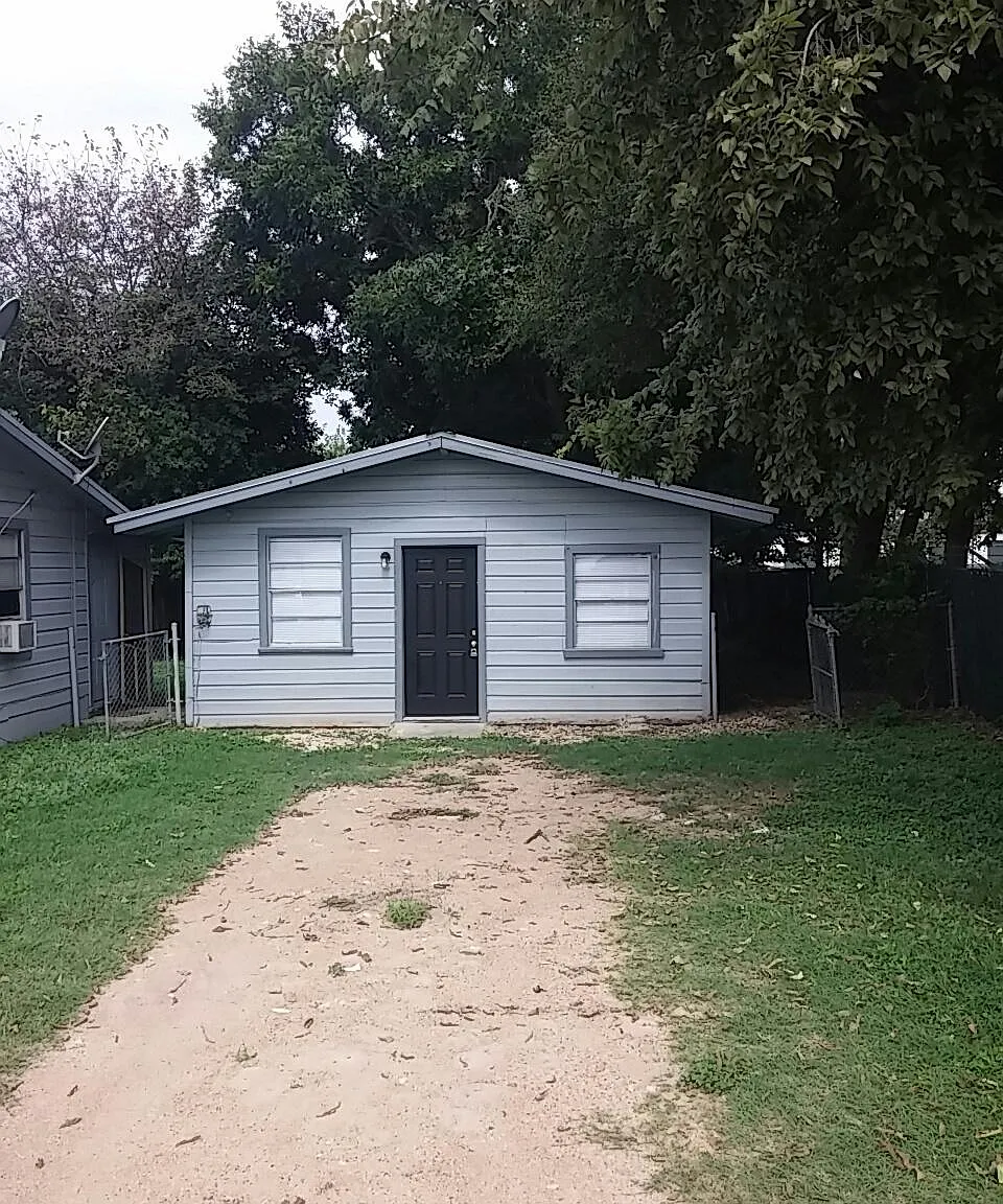 9500 Brown Lane — Photo 1