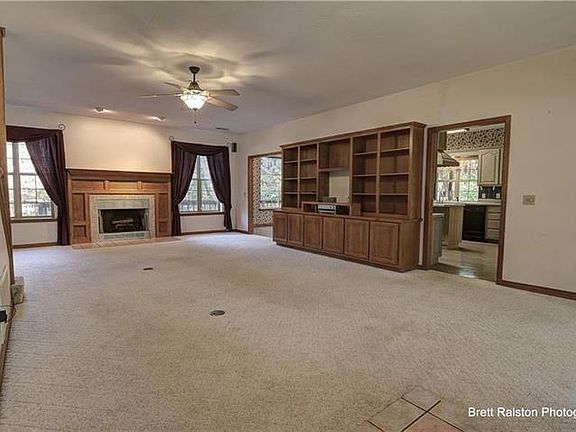 5th image of 105 Woodlou Ln
