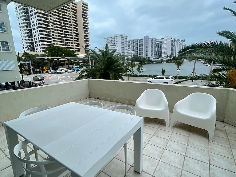 2600 Collins Ave #211 — Photo 12