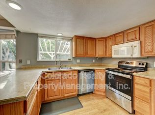 1693 S Macon St, Aurora, CO 80012