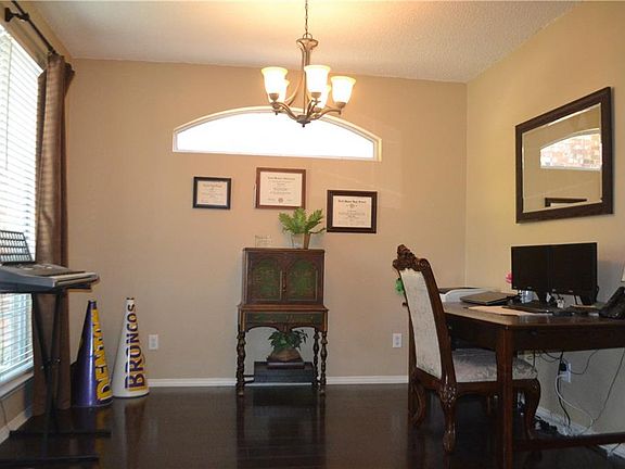 4th image of 1713 Meyerwood Ln S
