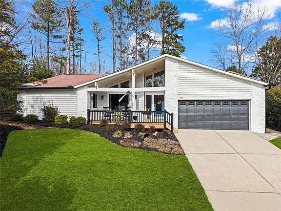 2nd image of 895 Muirfield Rdg