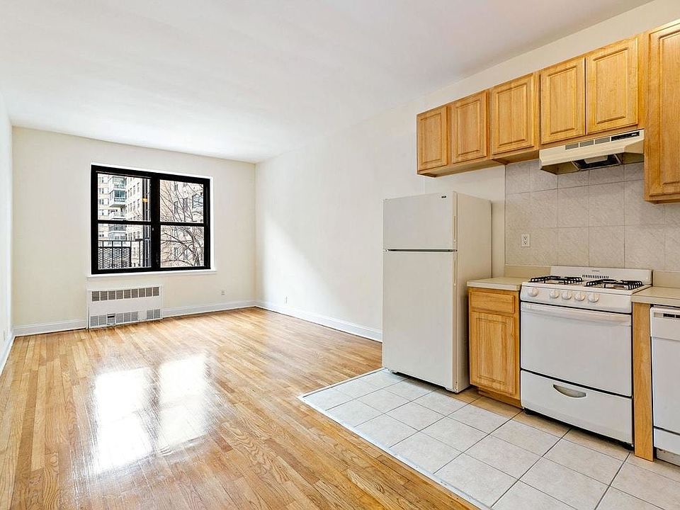1st image of 534 E 88th St #2