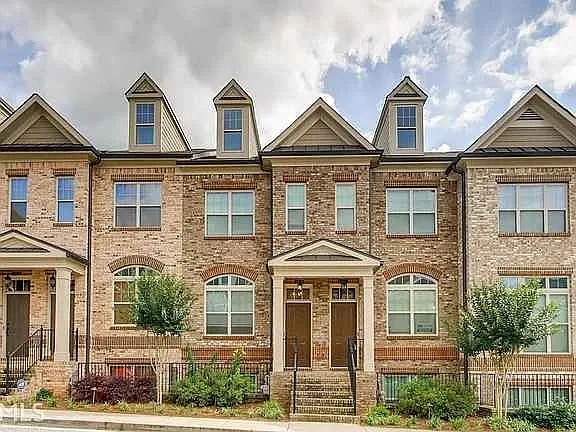 3 bed, 3.5 bath, 2000 sqft, $3,295 — Photo 3