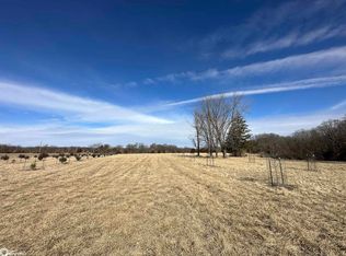 10872 S Prairie Grove Rd, West Burlington, IA 52655