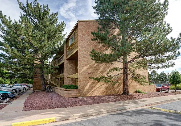 3000 Colorado Ave. — Photo 24