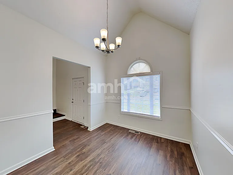 378 Moreland Cir — Photo 7