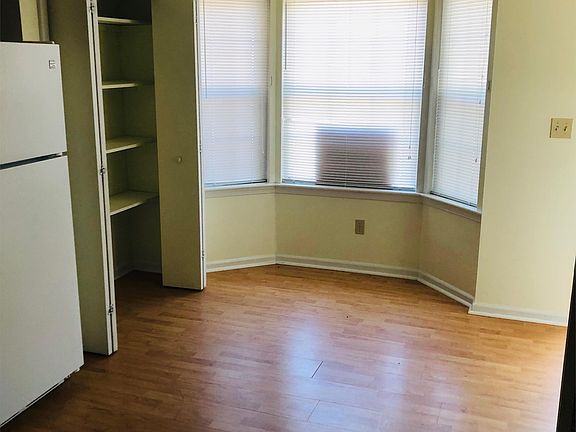 5th image of 5225 Kings Wood Ln