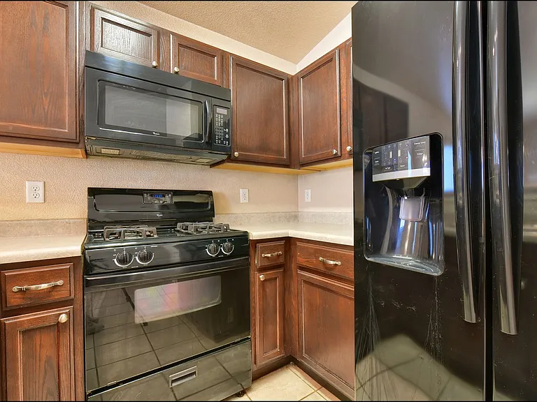 7351 Burntside Ln — Photo 14