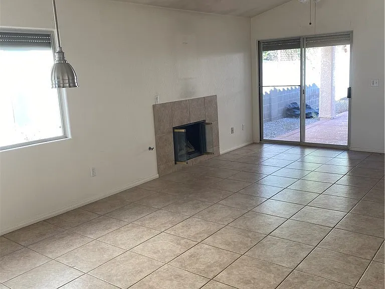 7004 Rotunda Ct — Photo 5