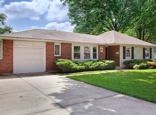 6817 Melrose Ln, Shawnee, KS 66203