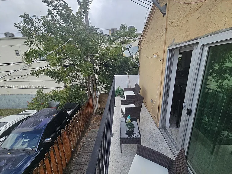 1241 NW 6th St #6 — Photo 14