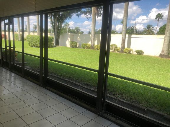 Home For Sale In Palm Chase Lakes