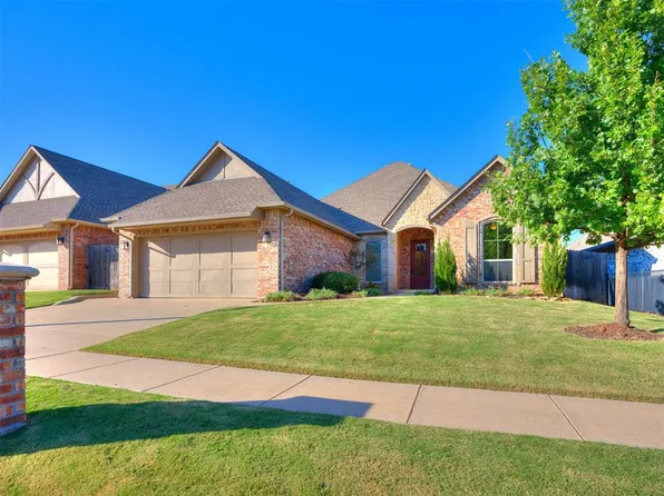 2409 Sorrento Dr, Oklahoma City, OK 73120