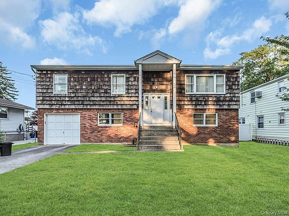 2nd image of 1085 Hempstead Avenue
