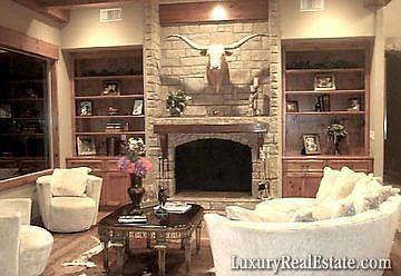 1st image of 1402 Grand Blf