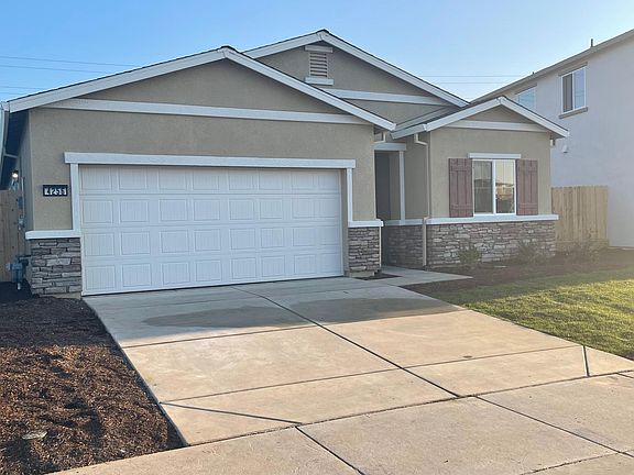 2nd image of 4256 Lasalle Dr