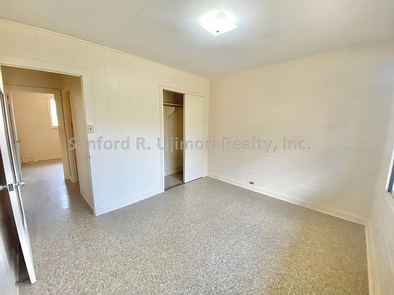 906 Hausten St — Photo 8