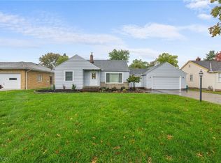 14095 Shawnee Trl, Middleburg Heights, OH 44130
