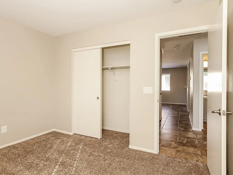 16245 W Calavar Rd — Photo 13